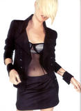 th_04281_vogueparis_fev2001_03_122_374lo.jpg