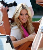 th_28211_Celebutopia-Heidi_Klum_filming_a_commercial_in_Los_Angeles-01_122_52lo.jpg